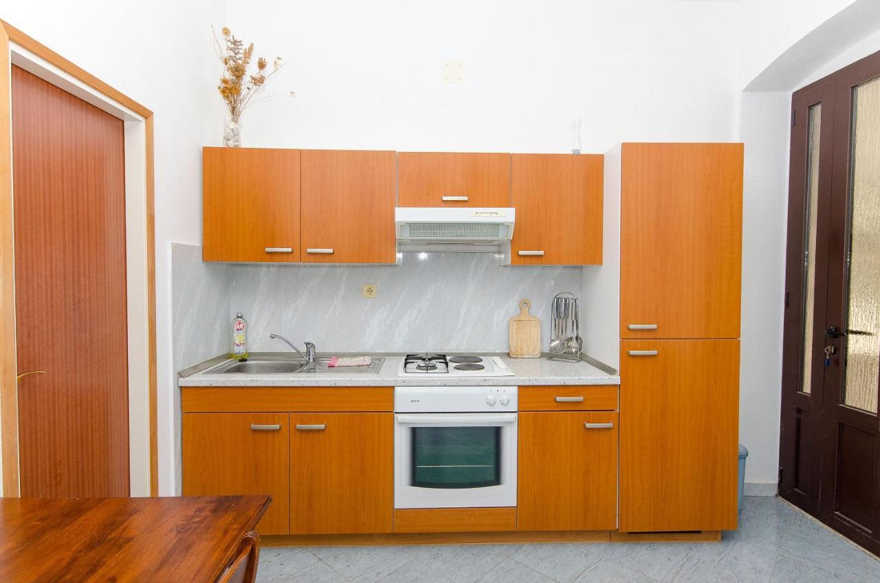 Apartments Ivanka 비스 외부 사진