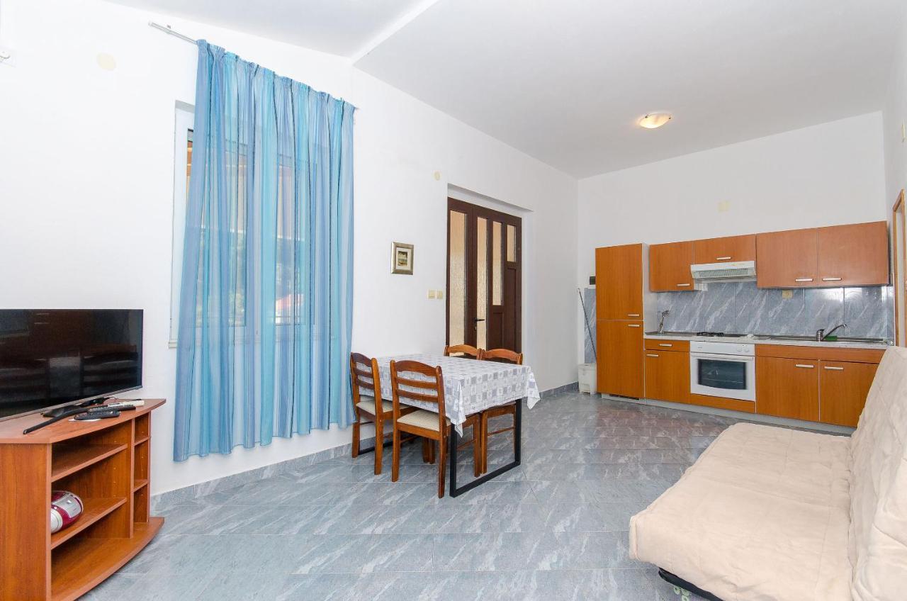 Apartments Ivanka 비스 외부 사진