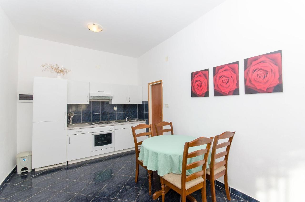 Apartments Ivanka 비스 외부 사진